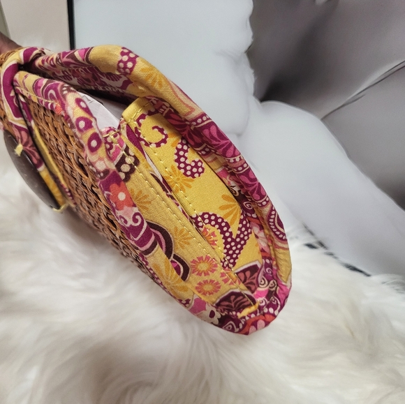 Vera Bradley Women’s Tiki Clutch Bali Gold Sz M Floral Chunky Coco Shell Button - Picture 2 of 8